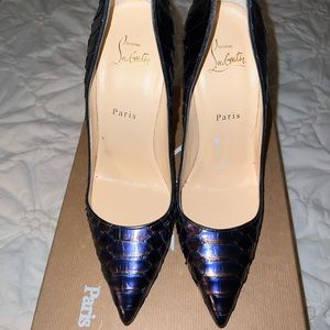**Gorgeous Christian Louboutin So Kate Snakeskins Pumps!!**